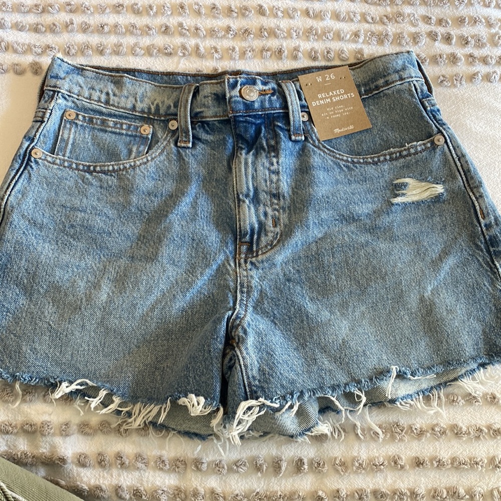 Madewell relaxed denim shorts - Picture 3 of 10